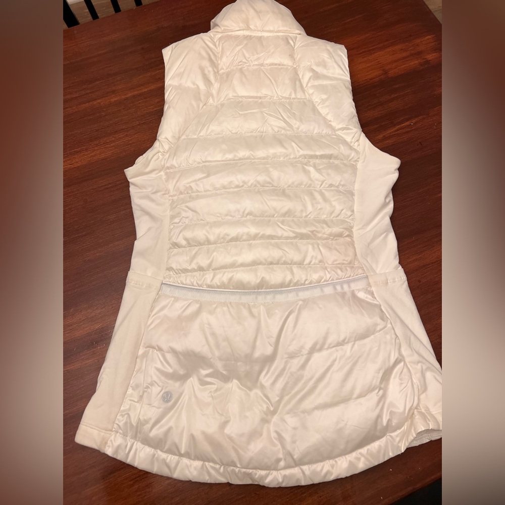 Lululemon Down for a Run Vest, size small - Picture 5 of 12